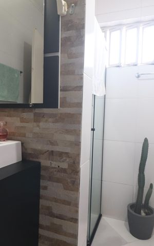 Casa à venda com 182m², 4 quartos e 2 vagasBanheiro