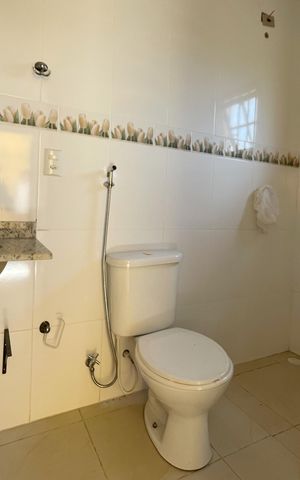 Casa à venda com 300m², 3 quartos e 4 vagas Casa à venda com 300m², 3 quartos e 4 vagasBanheiro