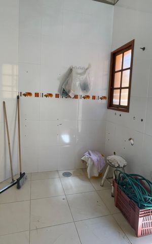 Casa à venda com 300m², 3 quartos e 4 vagas Casa à venda com 300m², 3 quartos e 4 vagasÁrea de Serviço