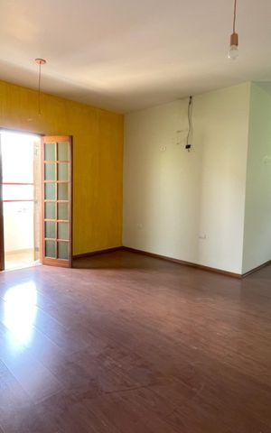Casa à venda com 300m², 3 quartos e 4 vagas Casa à venda com 300m², 3 quartos e 4 vagasQuarto 3