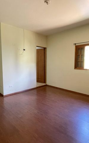 Casa à venda com 300m², 3 quartos e 4 vagas Casa à venda com 300m², 3 quartos e 4 vagasQuarto 1 suite