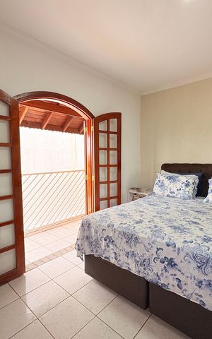 Casa à venda com 175m², 3 quartos e 5 vagasSuíte