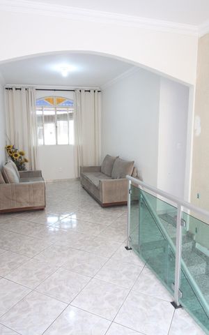 Casa à venda com 314m², 4 quartos e 3 vagasSala 2