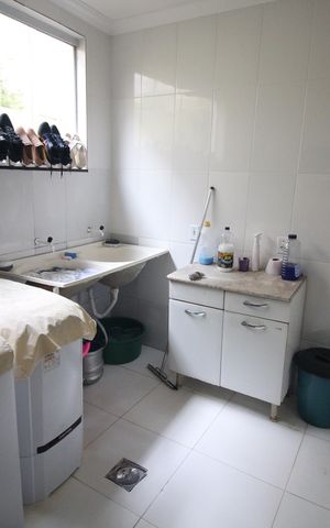 Casa à venda com 314m², 4 quartos e 3 vagasÁrea de Serviço