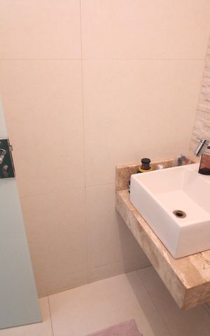 Casa à venda com 314m², 4 quartos e 3 vagasSuite Quarto 1