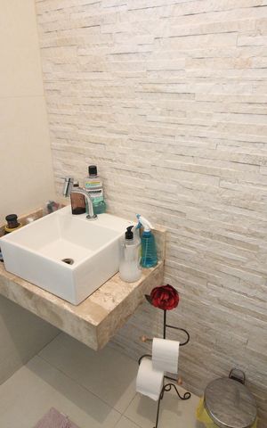 Casa à venda com 314m², 4 quartos e 3 vagasSuite Quarto 1