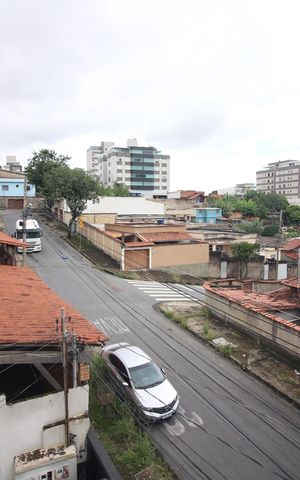 Casa à venda com 314m², 4 quartos e 3 vagasVista
