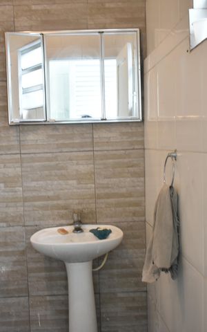 Casa para alugar com 140m², 3 quartos e sem vagaBanheiro 1