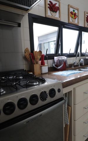 Apartamento à venda com 170m², 4 quartos e 2 vagasCozinha