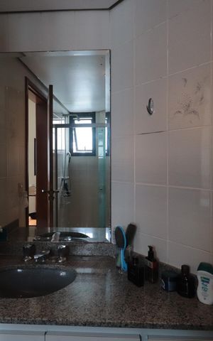 Apartamento à venda com 170m², 4 quartos e 2 vagasBanheiro da Suíte 2