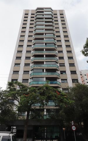 Apartamento à venda com 170m², 4 quartos e 2 vagasFachada