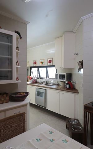Apartamento à venda com 170m², 4 quartos e 2 vagasCozinha