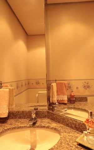 Apartamento à venda com 170m², 4 quartos e 2 vagasLavabo
