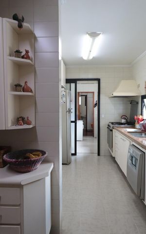 Apartamento à venda com 170m², 4 quartos e 2 vagasCozinha