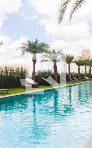 Apartamento à venda com 115m², 3 quartos e 2 vagas Apartamento à venda com 115m², 3 quartos e 2 vagasÁrea comum - Piscina