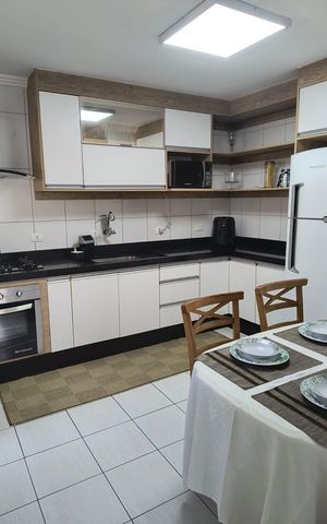 Apartamento à venda com 116m², 2 quartos e 2 vagas Apartamento à venda com 116m², 2 quartos e 2 vagasCozinha