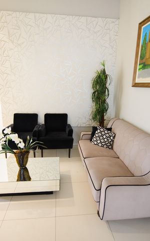 Apartamento para alugar com 76m², 2 quartos e 1 vaga Apartamento para alugar com 76m², 2 quartos e 1 vagaHall de entrada