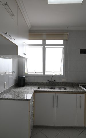 Apartamento à venda com 106m², 2 quartos e 2 vagasCozinha