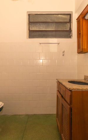 Apartamento para alugar com 80m², 3 quartos e sem vaga Apartamento para alugar com 80m², 3 quartos e sem vagaBanheiro