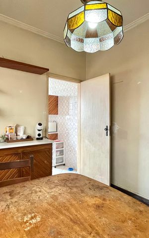 Casa à venda com 185m², 3 quartos e 2 vagas Casa à venda com 185m², 3 quartos e 2 vagasSala de Jantar