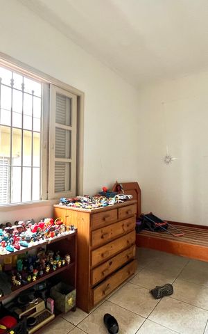 Casa à venda com 185m², 3 quartos e 2 vagas Casa à venda com 185m², 3 quartos e 2 vagasQuarto 2