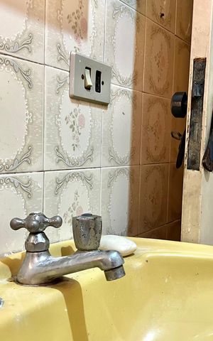Casa à venda com 185m², 3 quartos e 2 vagas Casa à venda com 185m², 3 quartos e 2 vagasBanheiro da Suíte
