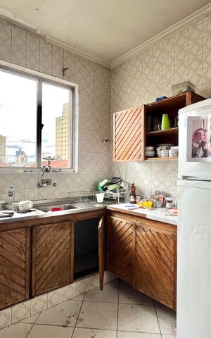 Casa à venda com 185m², 3 quartos e 2 vagas Casa à venda com 185m², 3 quartos e 2 vagasCozinha