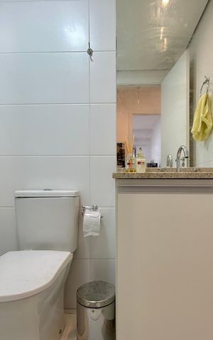 Apartamento à venda com 66m², 2 quartos e 1 vaga Apartamento à venda com 66m², 2 quartos e 1 vagaBanheiro Social
