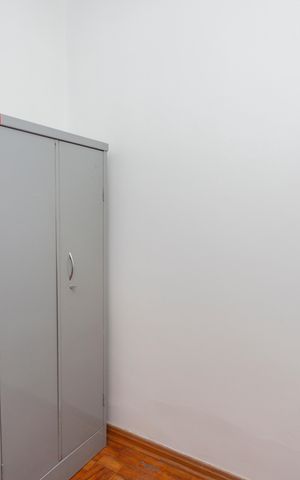 Casa à venda com 300m², 4 quartos e 2 vagasEscritório