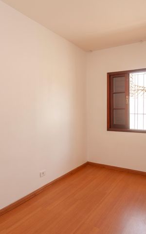 Casa à venda com 300m², 4 quartos e 2 vagasQuarto Suíte 2
