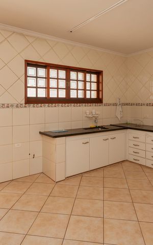 Casa à venda com 300m², 4 quartos e 2 vagasCozinha