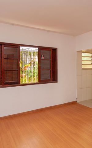 Casa à venda com 300m², 4 quartos e 2 vagasQuarto Suíte 1