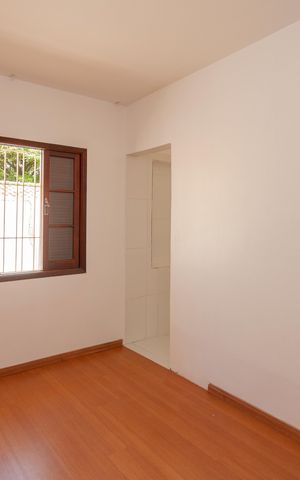 Casa à venda com 300m², 4 quartos e 2 vagasQuarto Suíte 2