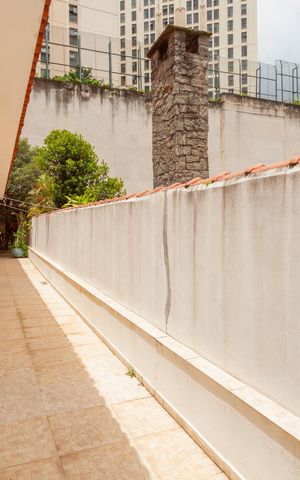 Casa à venda com 300m², 4 quartos e 2 vagasCorredor