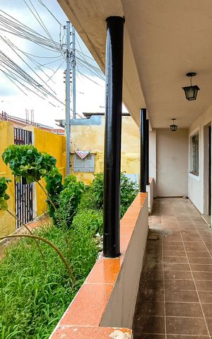 Casa à venda com 273m², 3 quartos e 2 vagas Casa à venda com 273m², 3 quartos e 2 vagasJardim