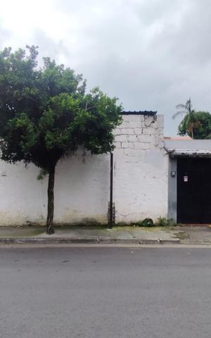 Casa à venda com 253m², 2 quartos e 1 vagaFachada