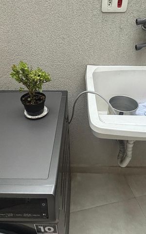 Casa à venda com 195m², 3 quartos e 4 vagas Casa à venda com 195m², 3 quartos e 4 vagasÁrea de Serviço