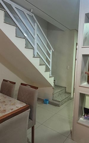 Casa à venda com 195m², 3 quartos e 4 vagas Casa à venda com 195m², 3 quartos e 4 vagasSala - Sala de Jantar