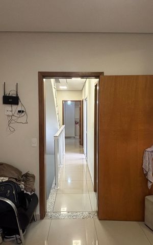 Casa à venda com 195m², 3 quartos e 4 vagas Casa à venda com 195m², 3 quartos e 4 vagasQuarto 2