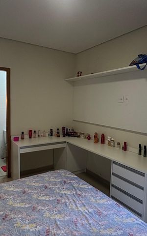 Casa à venda com 195m², 3 quartos e 4 vagas Casa à venda com 195m², 3 quartos e 4 vagasSuíte