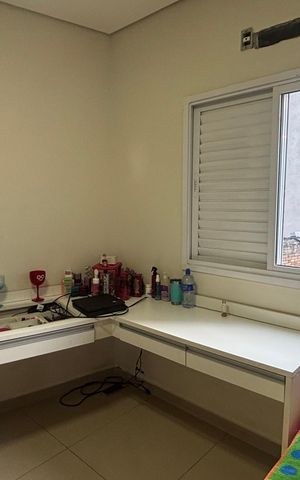 Casa à venda com 195m², 3 quartos e 4 vagas Casa à venda com 195m², 3 quartos e 4 vagasQuarto 2