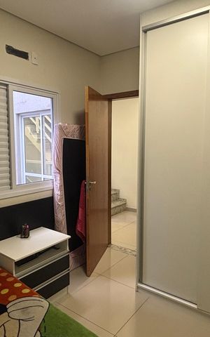 Casa à venda com 195m², 3 quartos e 4 vagas Casa à venda com 195m², 3 quartos e 4 vagasQuarto 1
