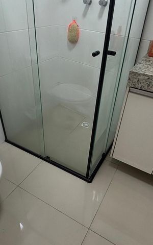 Casa à venda com 195m², 3 quartos e 4 vagas Casa à venda com 195m², 3 quartos e 4 vagasBanheiro