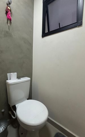 Casa à venda com 195m², 3 quartos e 4 vagas Casa à venda com 195m², 3 quartos e 4 vagasLavabo