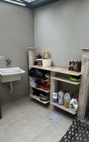 Casa à venda com 195m², 3 quartos e 4 vagas Casa à venda com 195m², 3 quartos e 4 vagasÁrea de Serviço