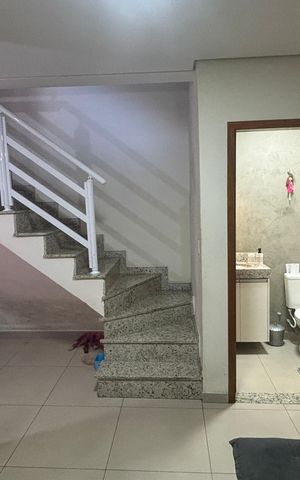Casa à venda com 195m², 3 quartos e 4 vagas Casa à venda com 195m², 3 quartos e 4 vagasSala - Sala de Jantar