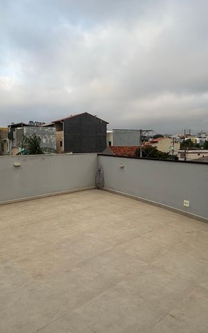 Casa à venda com 195m², 3 quartos e 4 vagas Casa à venda com 195m², 3 quartos e 4 vagasCobertura