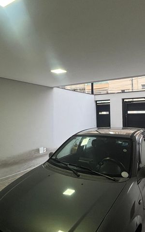 Casa à venda com 195m², 3 quartos e 4 vagas Casa à venda com 195m², 3 quartos e 4 vagasGaragem