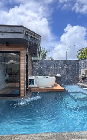 Casa à venda com 383m², 4 quartos e 2 vagas Casa à venda com 383m², 4 quartos e 2 vagasÁrea externa