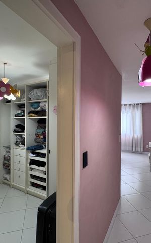 Casa à venda com 383m², 4 quartos e 2 vagas Casa à venda com 383m², 4 quartos e 2 vagasSuíte 3